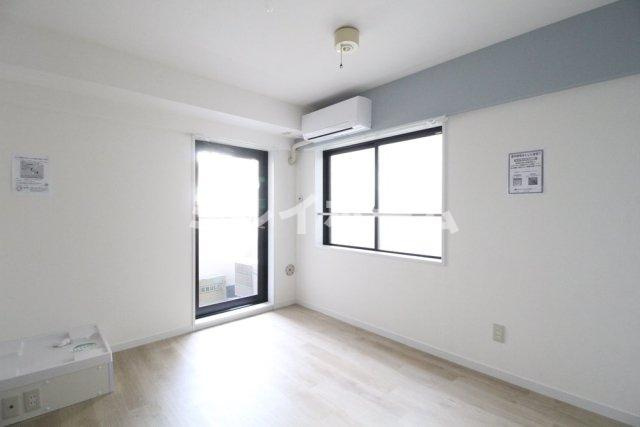 ダイホープラザ多摩川の居間・リビング