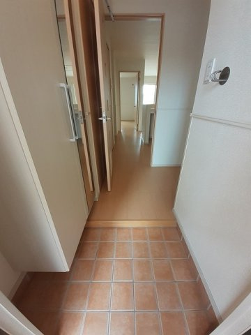 Ｐｏｒｔｅ　Ｒｅｇａｌｏ　Ⅰの玄関|シンプルで使いやすい玄関です