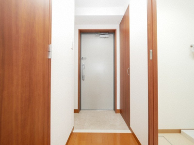 【玄関】 | リバーヒルズ新大阪 | きれいな玄関です