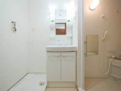 【洗面所】 | リバーヒルズ新大阪 | 洗面所です