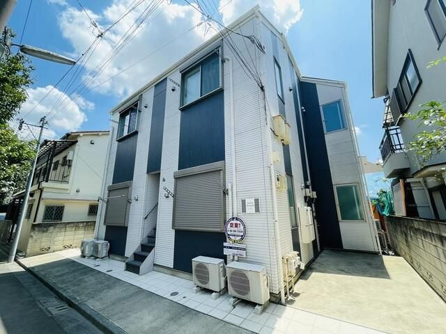 ドミール西が丘の外観