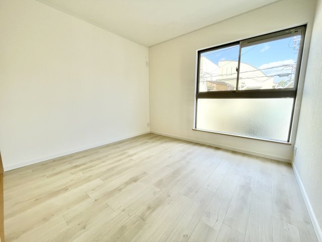 交野市星田北4丁目　中古一戸建ての洋室|コンパクトで使いやすい洋室です