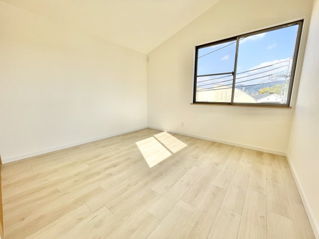 交野市星田北4丁目　中古一戸建ての子供部屋|ゆったりした子供部屋です