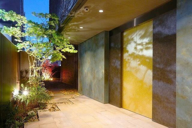 風香東新宿のエントランス|■モニタ付オートロック■宅配ＢＯＸ