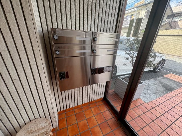 青葉レジデンスの玄関