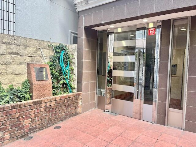 メリス西新宿のエントランス|建物出入口 