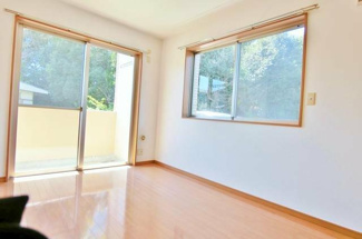 【居間・リビング】 | マモル・ハイツⅢ | 参考写真