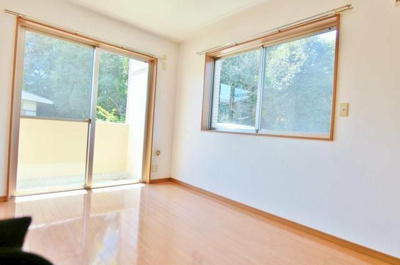 【居間・リビング】 | マモル・ハイツⅢ | 参考写真