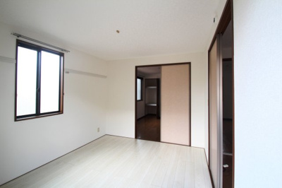 【寝室】 | ラフォーレ・みなみ | 南西洋室です