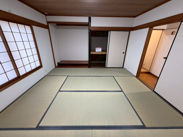 西山町2丁目の和室|来客時は客間としても使えて便利♪