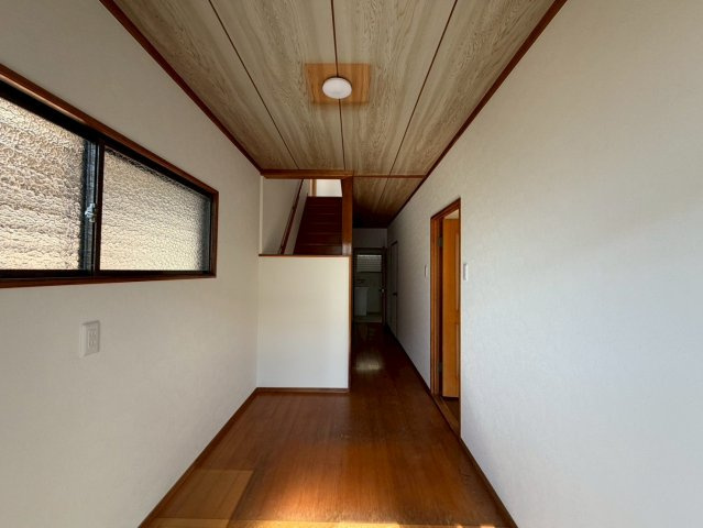 西山町2丁目の内装