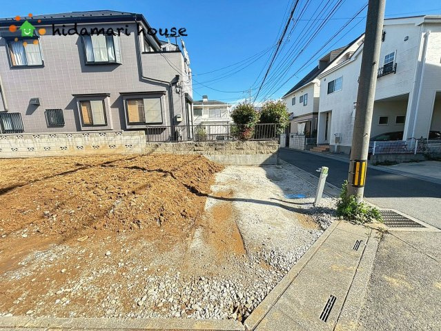 見沼区新堤　新築戸建　リーブルガーデン01の駐車場
