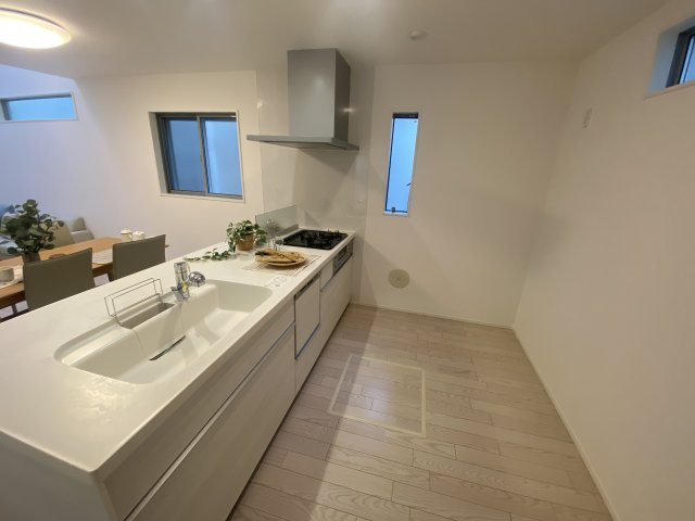 清瀬市中里5丁目2022年築戸建のキッチン