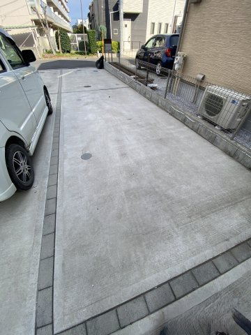 清瀬市中里5丁目2022年築戸建の駐車場
