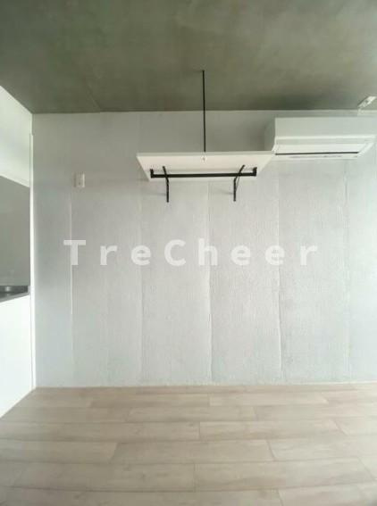 コルク新板橋の玄関