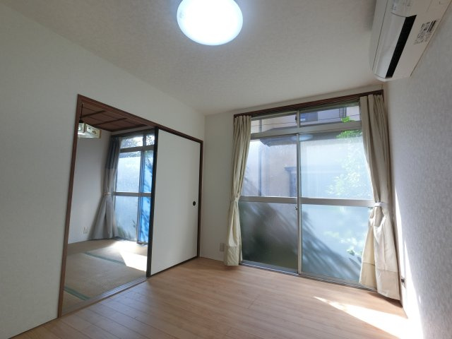 【居間・リビング】