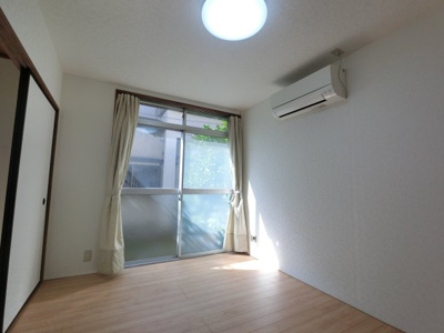 【洋室】 | 若林荘