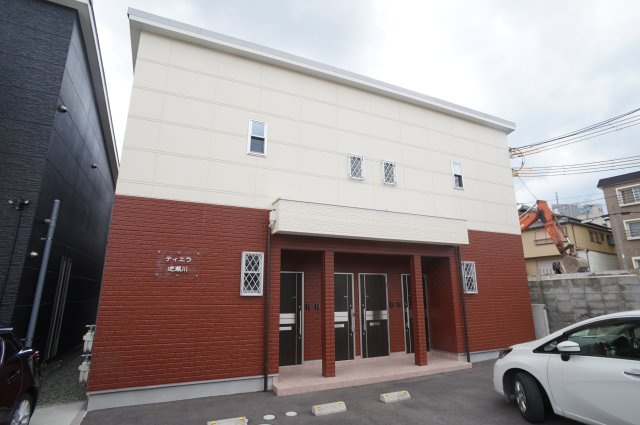 ティエラ逆瀬川の外観