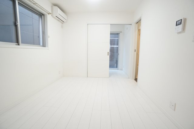 ティエラ逆瀬川の居間・リビング