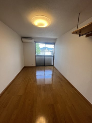 【居間・リビング】 | フラッティ千本上立売