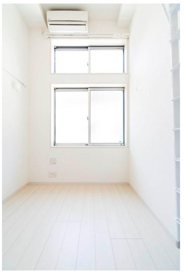 ル・ブリストル・カルハの居間・リビング|敷金礼金ゼロ☆初期安☆ネット無料☆更新料なし☆