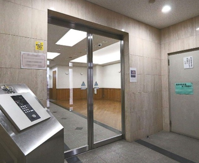 【その他共用部分】 | カテリーナ池袋西プラザタワー | 清潔感と歓迎感があるエントランスホールとなります。