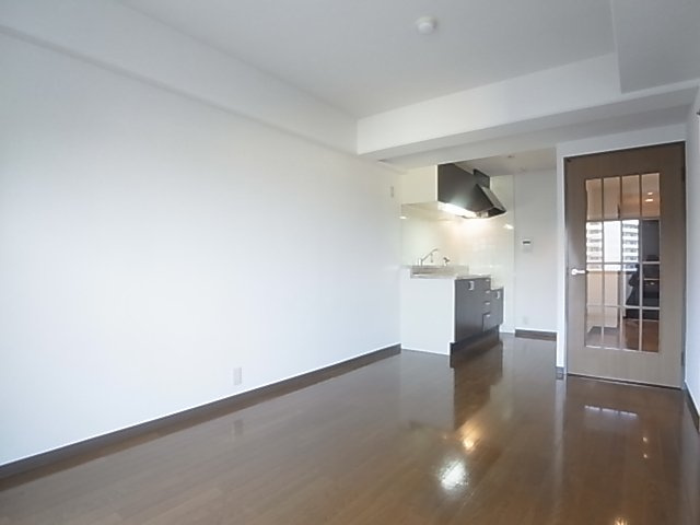 神戸市須磨区南落合１丁目の賃貸マンションの居間・リビング|リビング