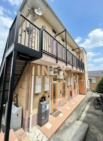 横浜市港北区鳥山町のアパートの外観