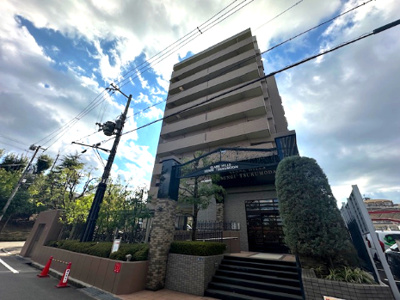 【外観】 | クレアヒルズ千里津雲台 | 3駅3沿線利用可。生活利便施設が徒歩圏内に充実！安心のオートロック／ペット飼育可マンションです(細則有)。