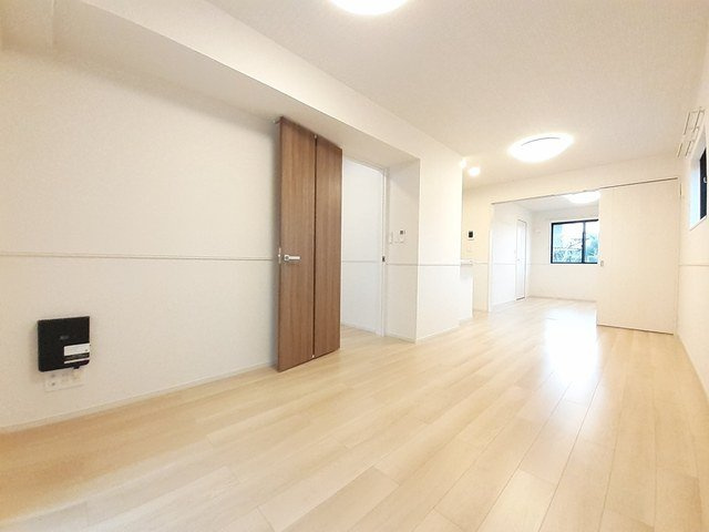 ゼフィール岡垣の居間・リビング|ゆったり過ごせる居間です