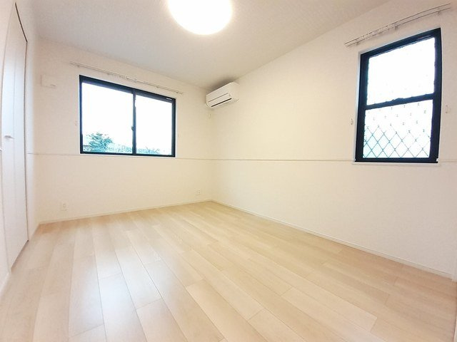 ゼフィール岡垣の内装|明るい色調の室内です