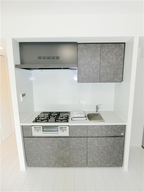 グランカーサ蒲田ウエストのキッチン|3口ガスグリル付システムキッチン