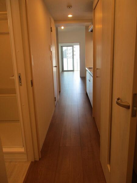 クリスタルパレス蒲西の内装|廊下です