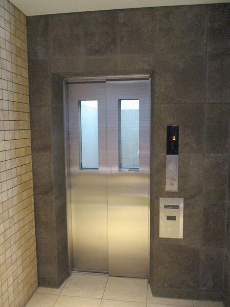 クリスタルパレス蒲西のその他共用部分|エレベーター付きです