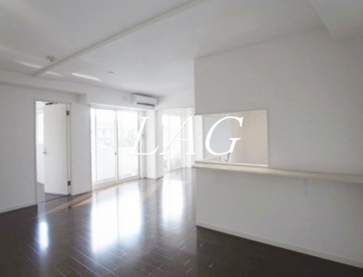 【居間・リビング】 | アルコバレーノシンメイ | 洋室です。