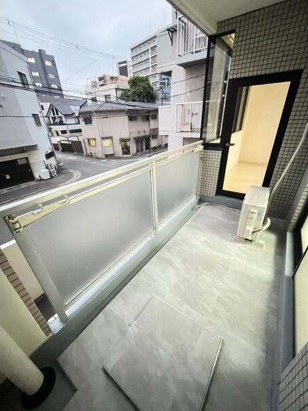 ロベリア弐番館のエントランス