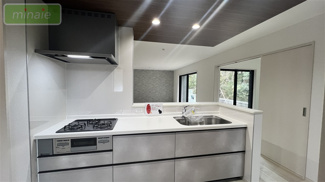 【キッチン】 | 保育園6分　幼稚園並列3台駐車　パントリー付き　限定2区画　2号棟 | 同建築会社施工例