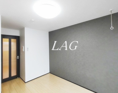 【居間・リビング】 | ルッシェロ稲毛 | 洋室のお部屋です。