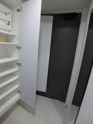 【玄関】 | シャリエ亀戸リーディングイースト