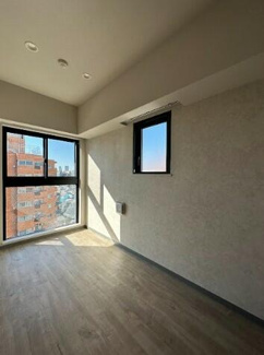 【居間・リビング】 | ＴＨＥＡＴＥＲ　ＣＯＵＲＴ本駒込 | 洋室