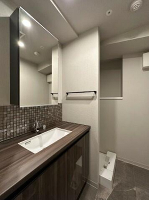 【独立洗面台】 | ＴＨＥＡＴＥＲ　ＣＯＵＲＴ本駒込 | 独立洗面台