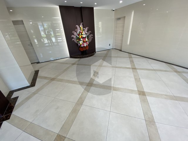 Luxe布施南2のロビー