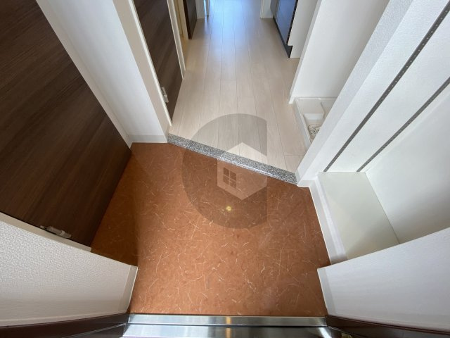 Luxe布施南2の玄関