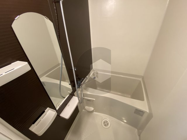 Luxe布施南2の浴室