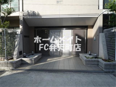 【エントランス】 | グレース九条 | ゆとりのあるエントランスです