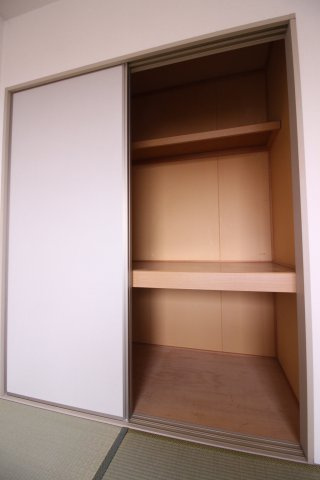 クレールプラザ立花Ｄ棟の収納