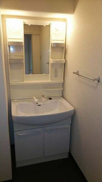 フェルザ住之江公園(旧:住之江フタバビル)の洗面所