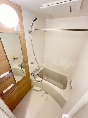 【浴室】 | グランリーヴェル横濱南ADELE | 浴室乾燥機付き