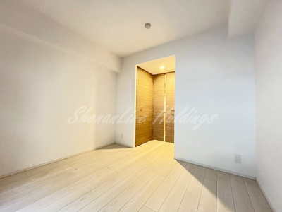 【寝室】 | グランリーヴェル横濱南ADELE | 使いやすい間取りの洋室♪