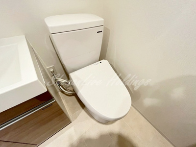 【トイレ】 | グランリーヴェル横濱南ADELE | 温水洗浄便座付き♪